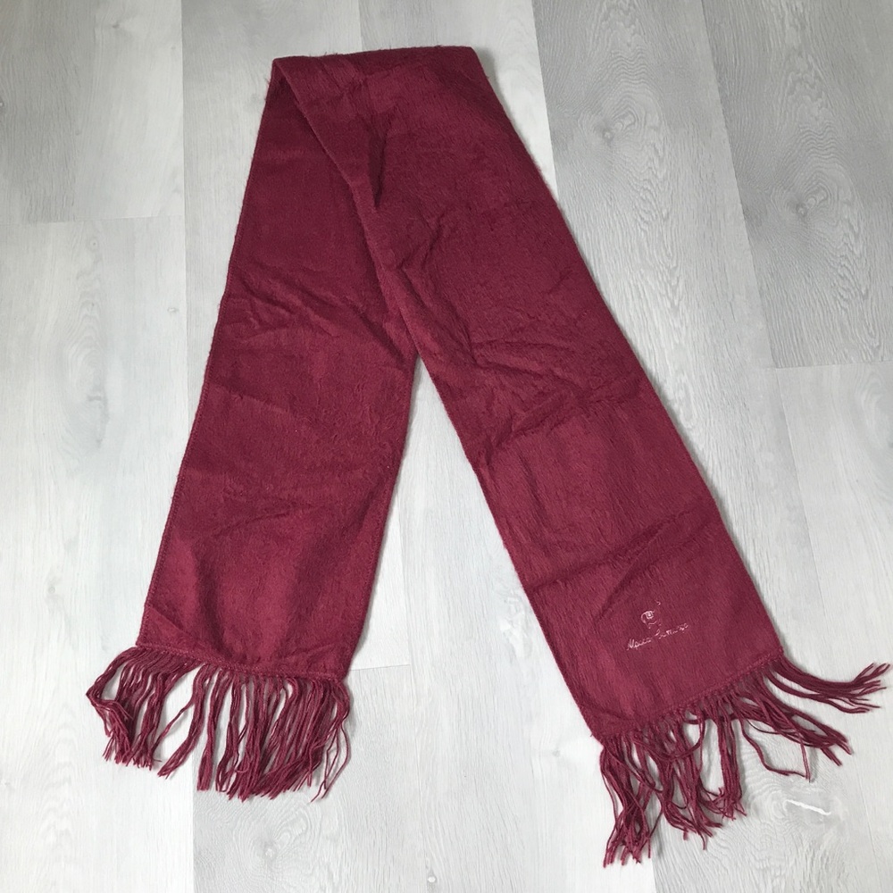 ALPACA CAMARGO WOMENS BURGUNDY FUZZY SCARF WITH FRINGE